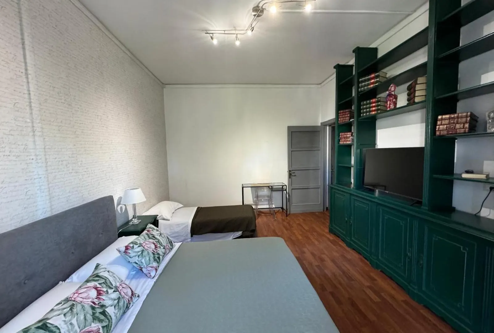 Room Sapienza Roma 0*,