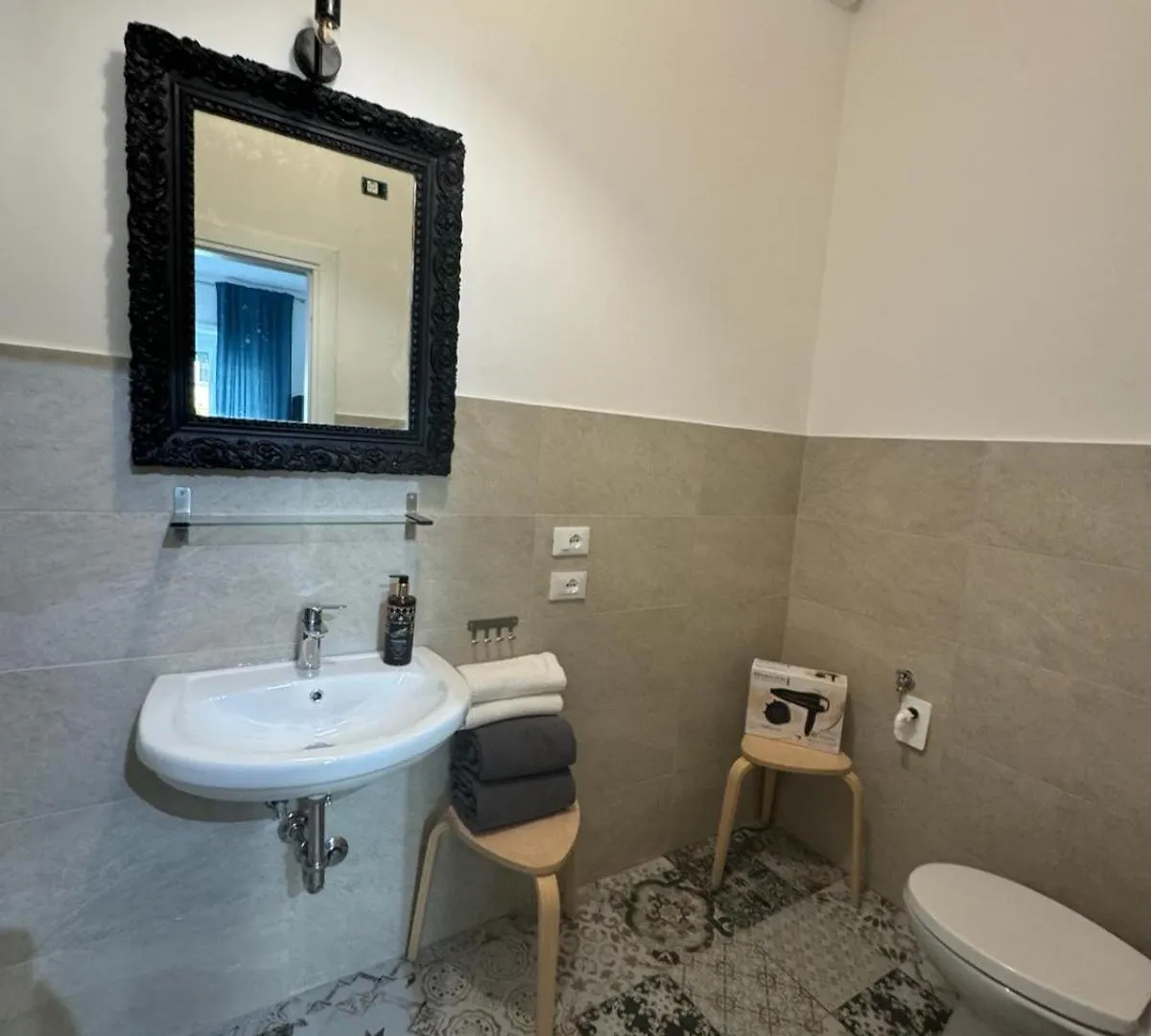 Room Sapienza Roma 0*,